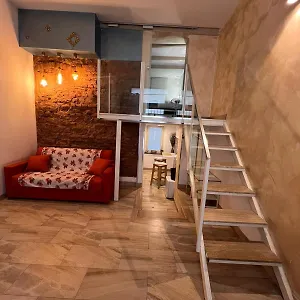 https://da-marieddu2-lovely-accommodation-in-catania-city.catania-hotels.net